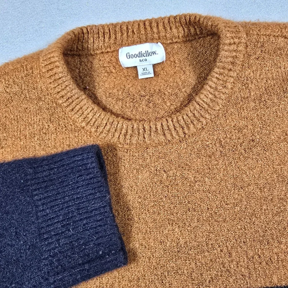 Goodfellow & Co Mens XL Orange Navy Blue Sweater Colorblock Crew Neck Soft Knit
